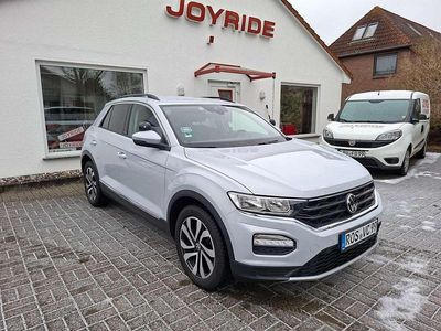 Second-hand VW T-Roc Active 116 CP (85 kW) 2021 Alb SUV