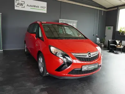 Gebraucht Opel Zafira Tourer Edition 110 PS (80 kW) 2012 Rot Van / Kleinbus