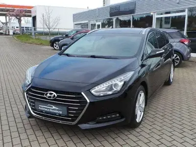 Gebraucht Hyundai i40 Premium 165 PS (121 kW) 2016 Andere Limousine