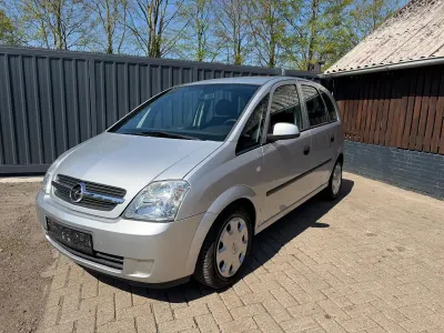 Używany Opel Meriva Edition 101 KM (74 kW) 2004 Srebrny Minivan