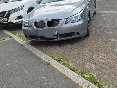 BMW 525