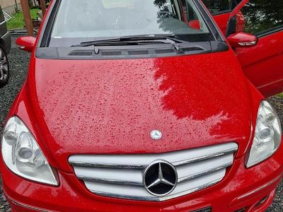 Mercedes B180