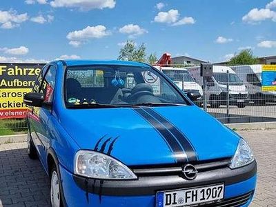 Blau Gebraucht 2002 Opel Corsa Limousine | 950 € (Fairer Preis)