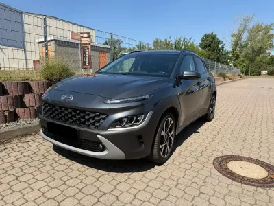 Gebraucht Hyundai Kona Pure 120 PS (88 kW) 2021 Dark knight SUV