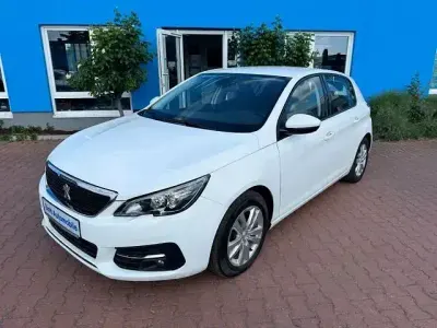 Occasion Peugeot 308 Active 131 PK (96 kW) 2021 Wit Sedan