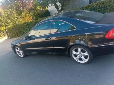 Gebraucht Mercedes CLK320 Avantgarde 224 PS (164 kW) 2008 Schwarz Coupé