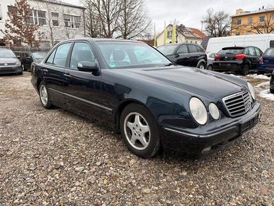 Gebraucht Mercedes E200 Avantgarde 163 PS (119 kW) 2000 Schwarz Limousine