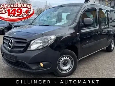 Używany Mercedes Citan 111 110 KM (80 kW) 2017 Czarny Pickup
