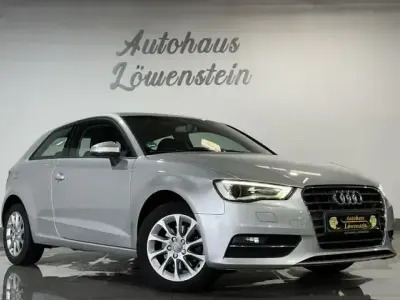 Gebraucht Audi A3 Attraction 105 PS (77 kW) 2014 Eissilber metallic Limousine
