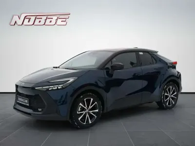 Neu Toyota C-HR 223 PS (164 kW) 2026 Midnight teal metallic/schwarz SUV