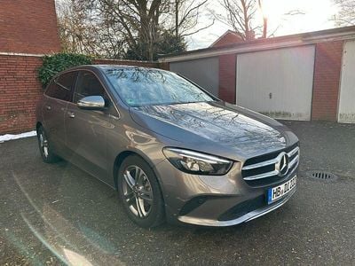 Gebraucht Mercedes B180 Progressive 136 PS (100 kW) 2020 Grau Van / Kleinbus