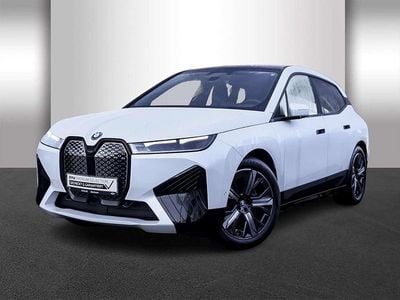 Gebraucht BMW iX Sport Line 239 kW (326 PS) 2024 Mineralweiß metallic SUV