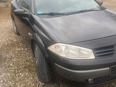 Schwarz Gebraucht 2005 Renault Mégane Cabriolet Privilege Cabrio | 2.000 € (Fairer Preis)