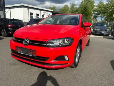 Gebraucht VW Polo Comfortline 95 PS (69 kW) 2020 Rot Kleinwagen