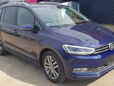 Gebraucht VW Touran 150 PS (110 kW) 2017 Blau Van / Kleinbus