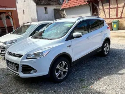 Gebraucht Ford Kuga SYNC Edition 150 PS (110 kW) 2016 Weiß SUV