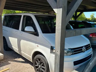 Gebraucht VW Multivan 180 PS (132 kW) 2010 Weiß Van / Kleinbus