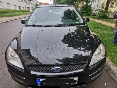 gebraucht Ford Focus 1.6, Schräghecklimusine. Automatik.