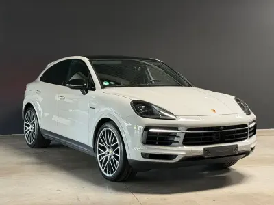 Gebraucht Porsche Cayenne E-Hybrid Coupe Platinum Edition 340 PS (250 kW) 2023 Grau SUV