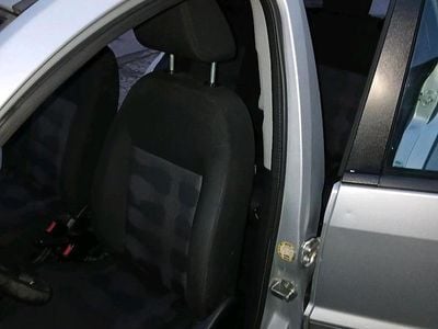 Gebraucht Ford Fusion 80 PS (58 kW) 2011 Silber Kleinwagen