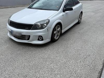 Gebraucht Opel Astra OPC 290 PS (213 kW) 2008 Weiß Coupé