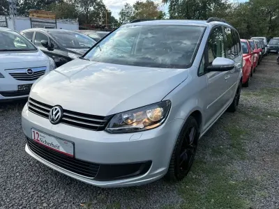 Gebraucht VW Touran Comfortline 105 PS (77 kW) 2012 Silber Van / Kleinbus