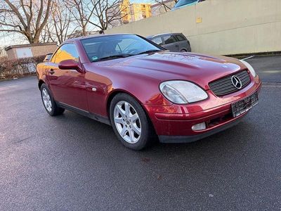 Rot Gebraucht 1999 Mercedes SLK200 Cabrio | 4.650 € (Fairer Preis)