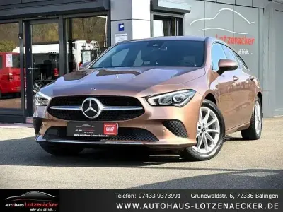 Używany Mercedes CLA180 Shooting Brake 136 KM (100 kW) 2021 Złoty Kombi