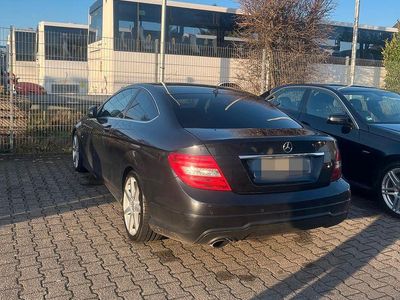 Gebraucht Mercedes C180 AMG 156 PS (114 kW) 2011 Grau Coupé
