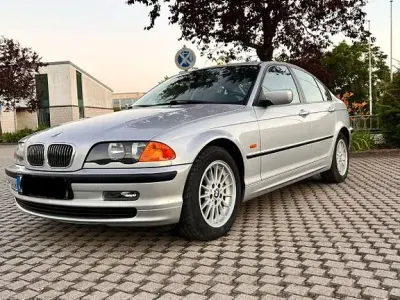 Gebraucht BMW 316 105 PS (77 kW) 1999 Silber Limousine