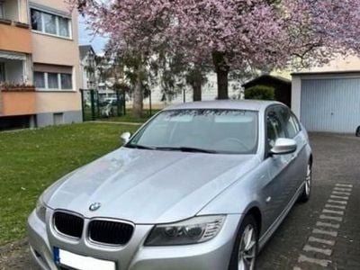 Second-hand BMW 318 143 CP (105 kW) 2009 Argintiu Berlinǎ