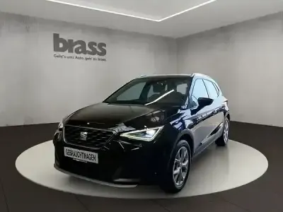 Gebraucht Seat Arona FR 110 PS (80 kW) 2024 Midnight schwarz metallic / magnetic grau metallic SUV