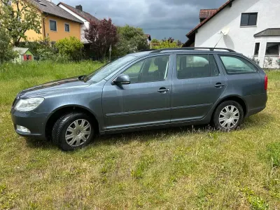 Używany Skoda Octavia 102 KM (75 kW) 2009 Szary Kombi