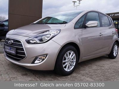 Gebraucht Hyundai i20 Space Plus 125 PS (91 kW) 2018 Gold Van / Kleinbus