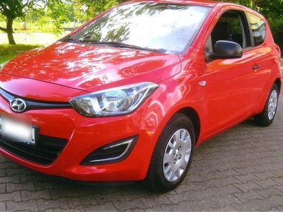 Rot Gebraucht 2013 Hyundai i20 Classic Kleinwagen | 5.400 € (Fairer Preis)