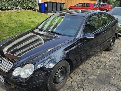 Gebraucht Mercedes C180 143 PS (105 kW) 2007 Schwarz Coupé