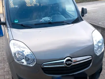Gebraucht Opel Combo 120 PS (88 kW) 2013 Andere farben Van / Kleinbus