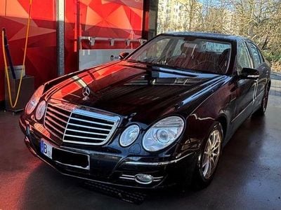 Gebraucht Mercedes E300 Avantgarde 211 PS (155 kW) 2008 Schwarz Limousine