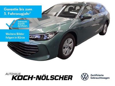 Gebraucht VW Passat Business 150 PS (110 kW) 2025 Grün Kombi