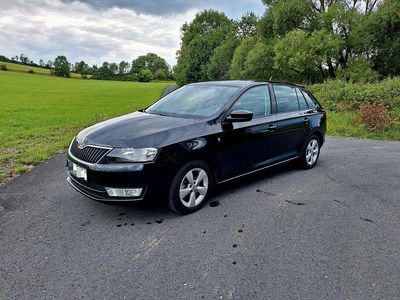 Gebraucht Skoda Rapid Ambition 105 PS (77 kW) 2014 Schwarz Kleinwagen