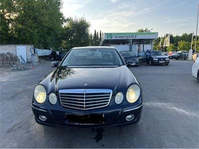 Mercedes E320