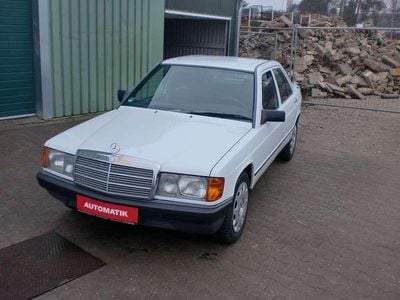 Gebraucht Mercedes 190 118 PS (86 kW) 1987 Weiß Limousine