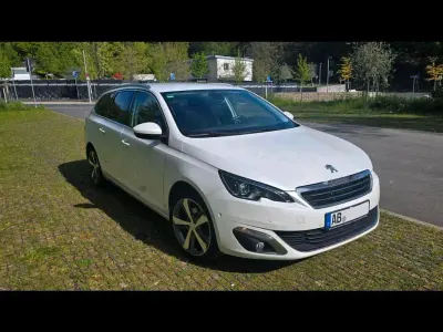 Gebraucht Peugeot 308 Allure 131 PS (96 kW) 2014 Weiß Kombi