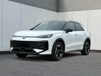 Uusi VW T-Roc R-line 150 HP (110 kW) 2026 Katumaasturi