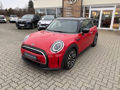 Gebraucht Mini Cooper Classic 136 PS (100 kW) 2021 Rot Kleinwagen