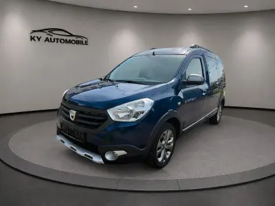 Gebraucht Dacia Dokker Stepway 116 PS (85 kW) 2017 Blau Van / Kleinbus