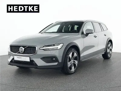 Gebraucht Volvo V60 CC Ultimate 197 PS (144 kW) 2023 Grau Kombi