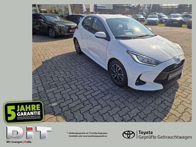 Usata Toyota Yaris Team 125 CV (91 kW) 2021 Bianco Utilitaria