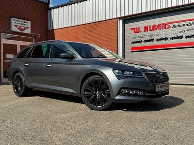 Gebraucht Skoda Superb Style 150 PS (110 kW) 2023 Grau Kombi