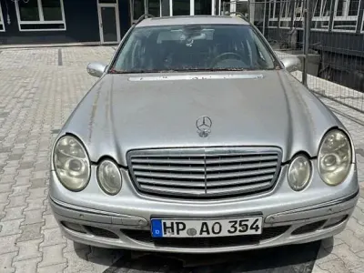 Gebraucht Mercedes E320 Elegance 204 PS (150 kW) 2004 Silber Limousine